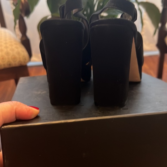 Black suede chunky heeled platform strappy sandals - Picture 4 of 9